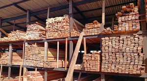 How independent lumber yards compete