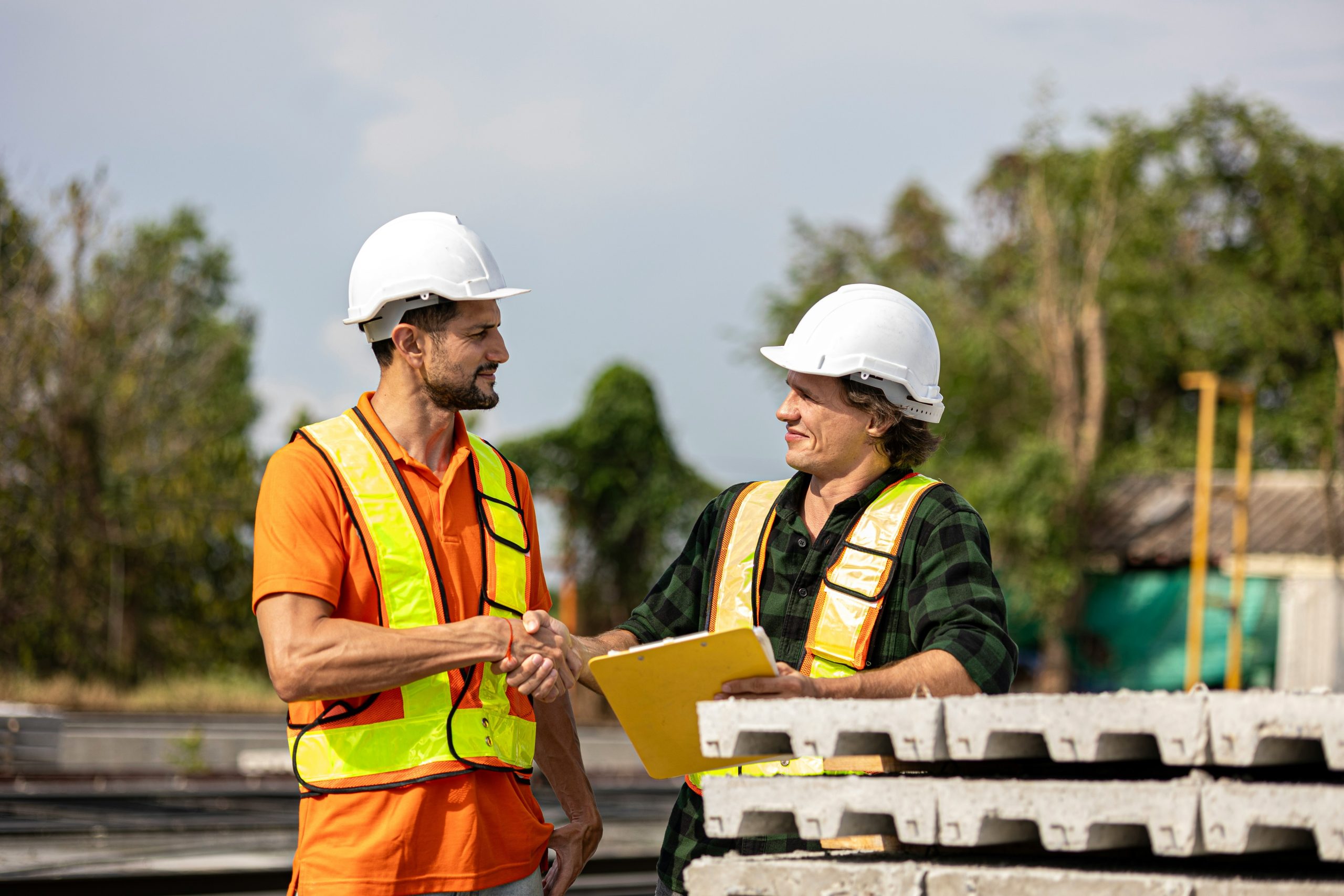 how independent lumber yards compete